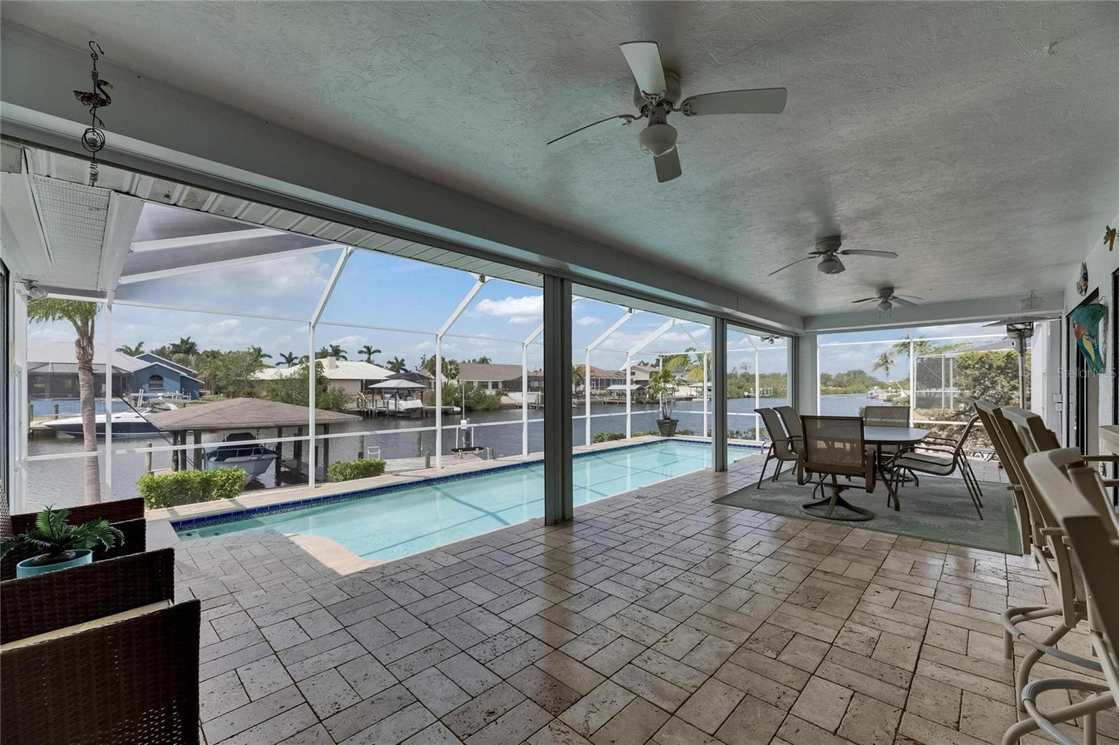 Image 52 of 97 For 927 Golf Island Drive