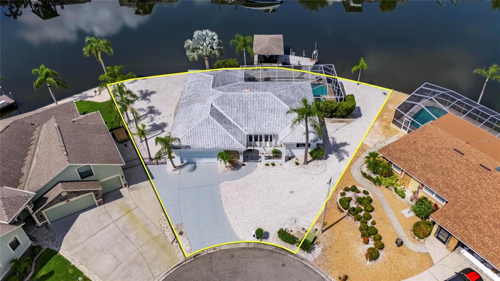 Image 70 of 97 For 927 Golf Island Drive