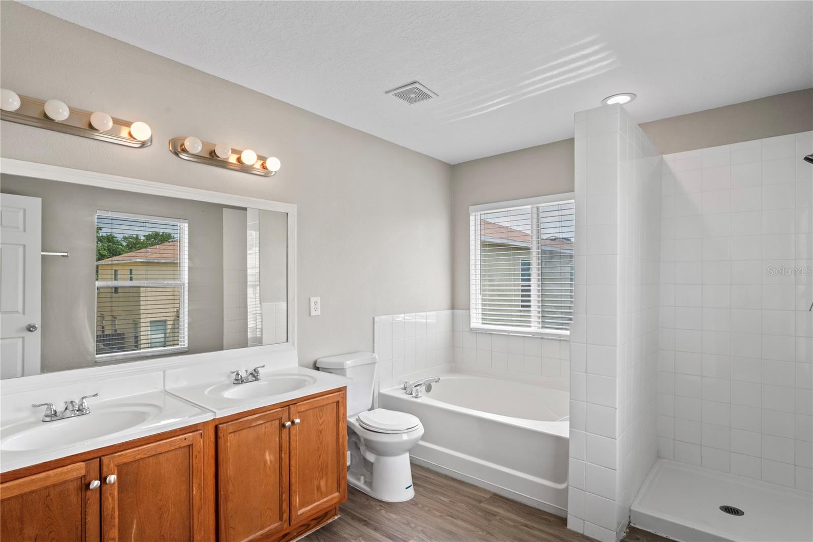 Image 13 of 27 For 18837 Litzau Lane