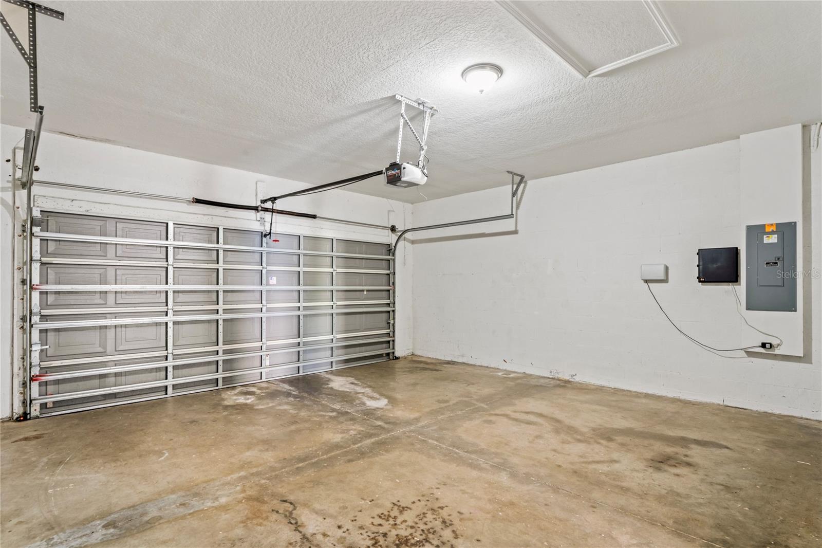 Image 22 of 27 For 18837 Litzau Lane