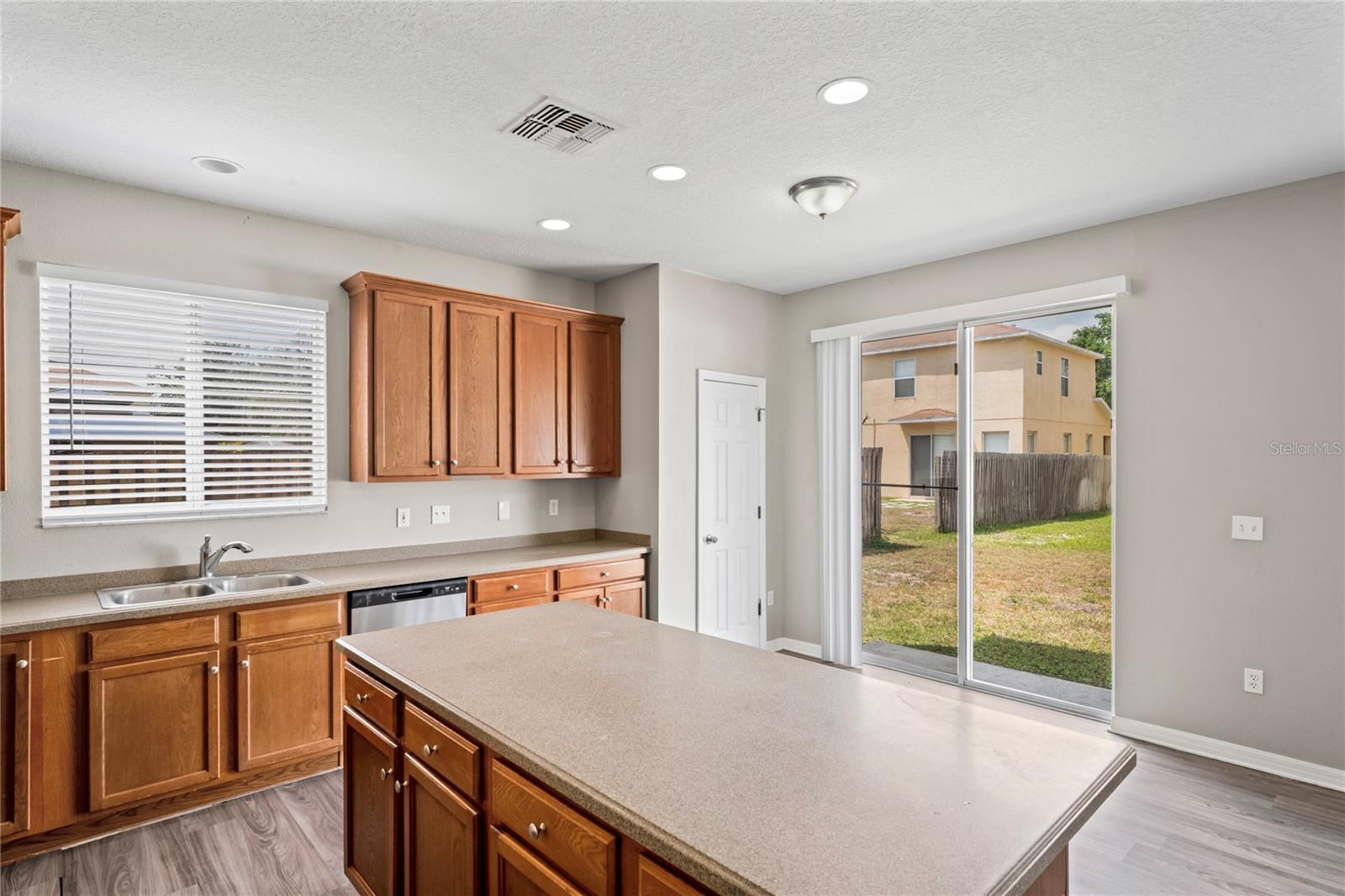Image 7 of 27 For 18837 Litzau Lane