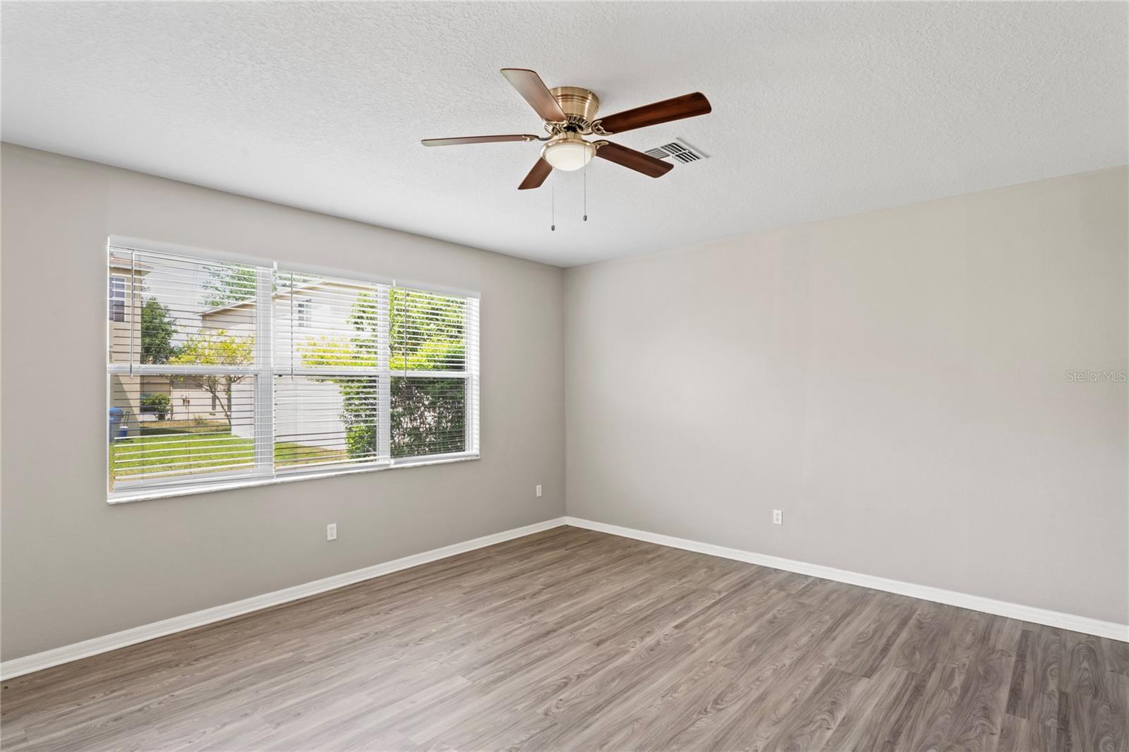 Image 9 of 27 For 18837 Litzau Lane
