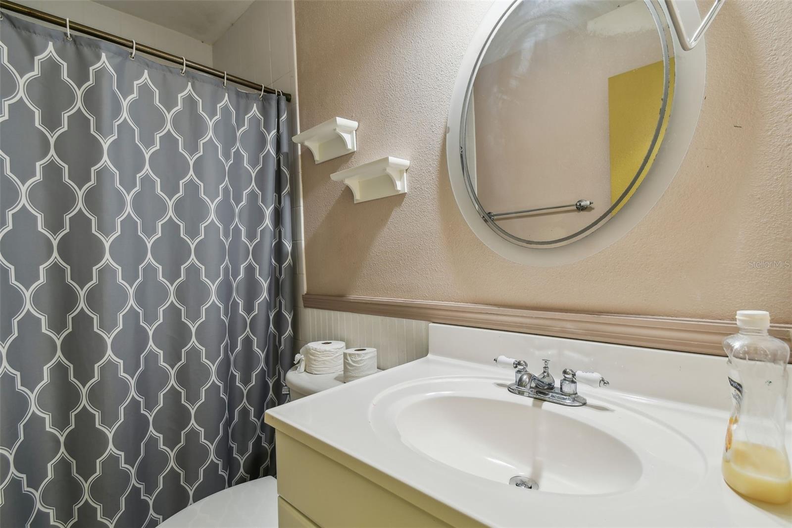 Image 17 of 51 For 16169 Gardendale Drive