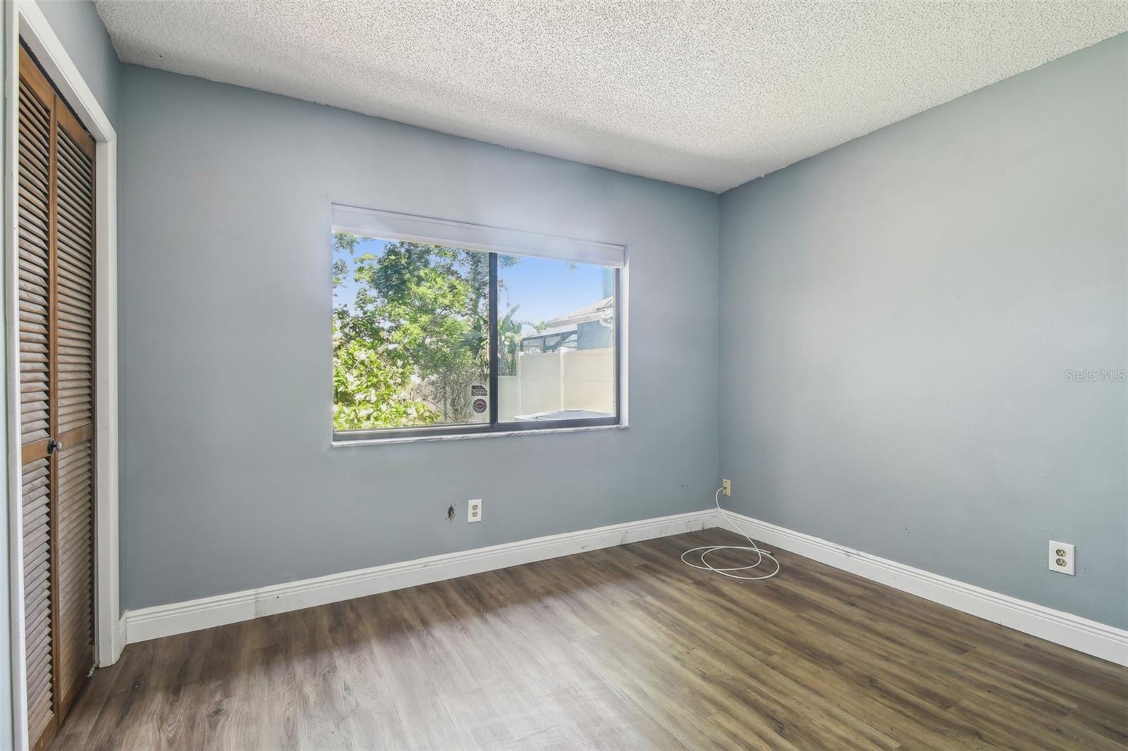 Image 19 of 51 For 16169 Gardendale Drive