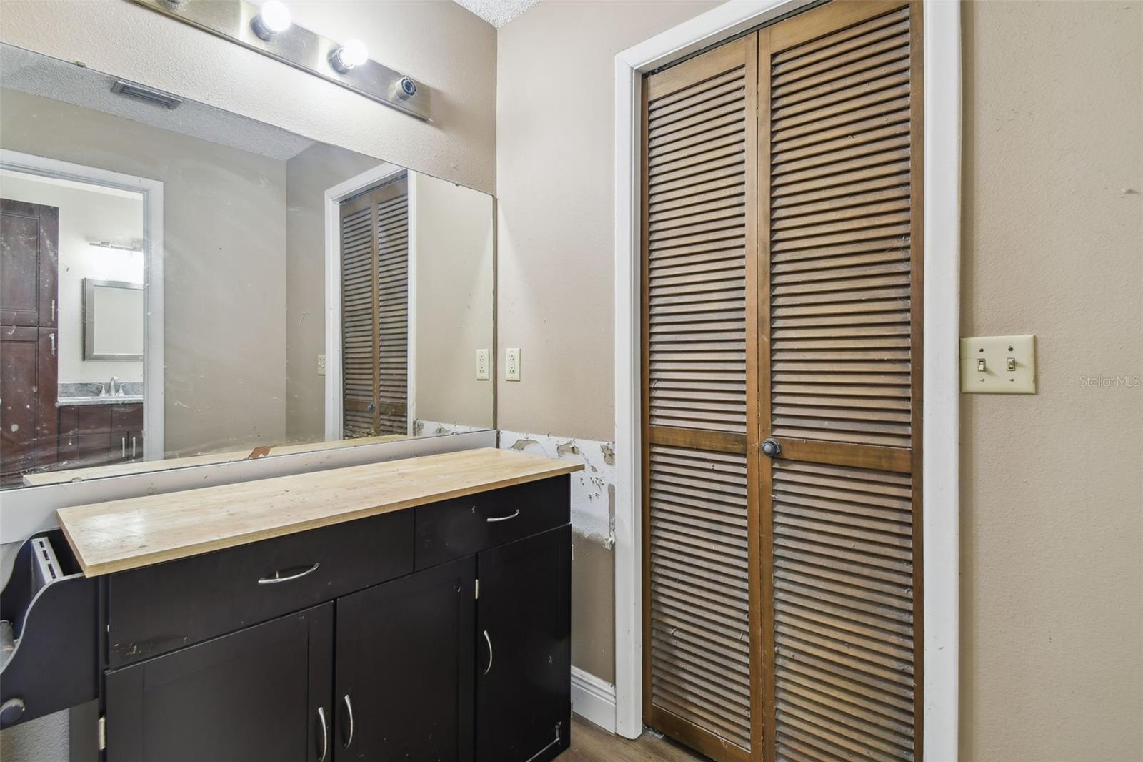 Image 31 of 51 For 16169 Gardendale Drive
