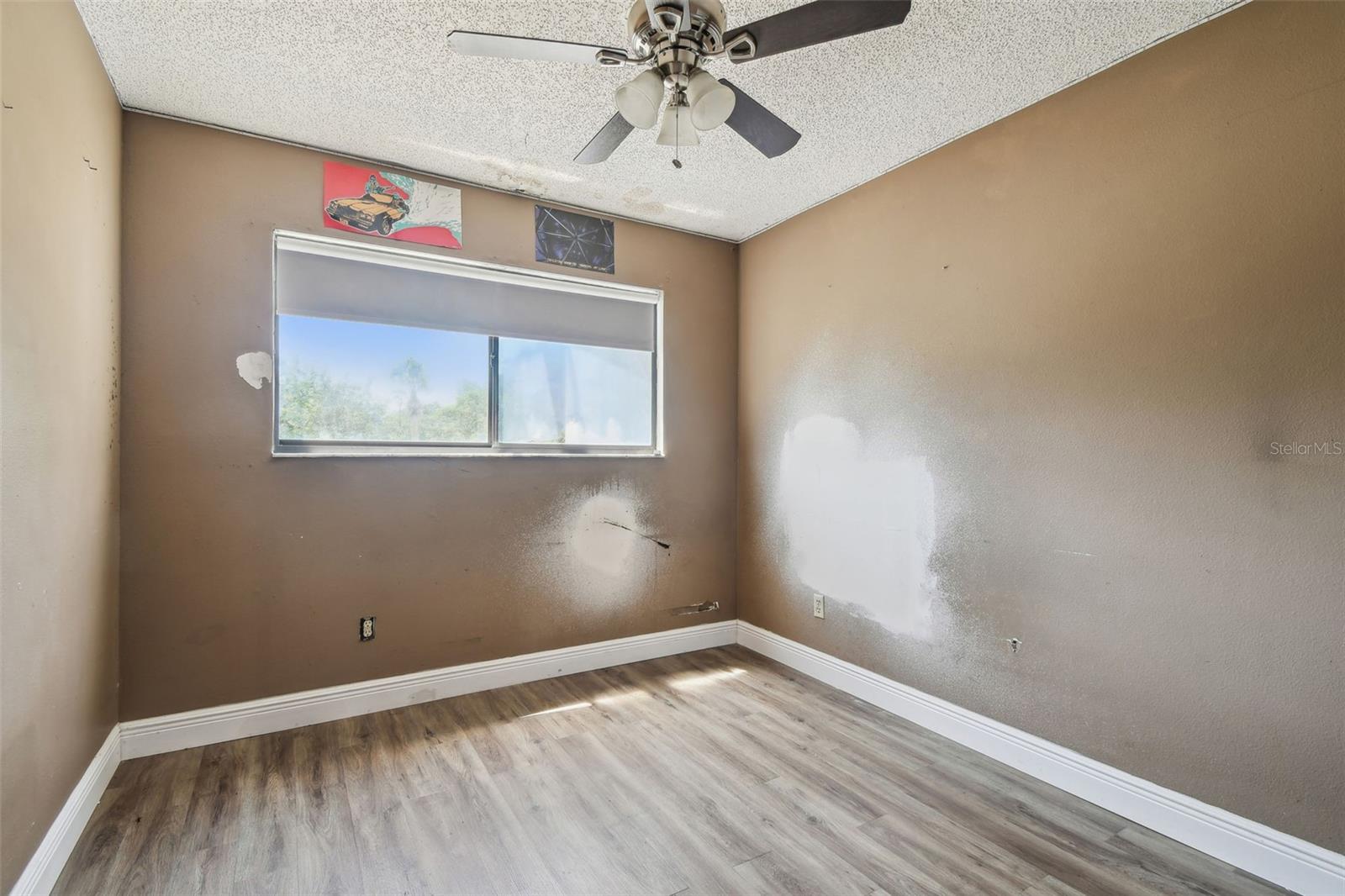 Image 34 of 51 For 16169 Gardendale Drive