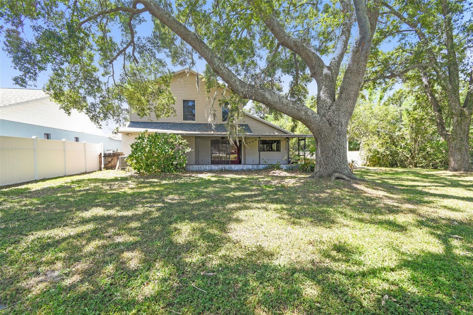 Image 43 of 51 For 16169 Gardendale Drive