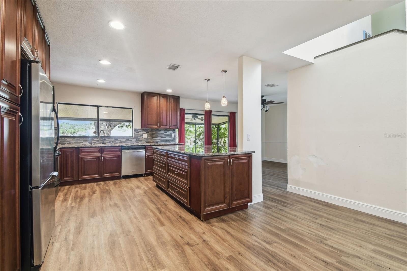 Image 8 of 51 For 16169 Gardendale Drive