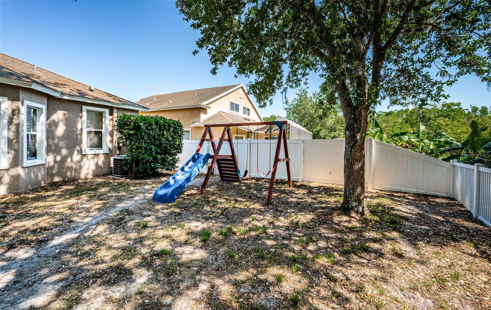 Image 36 of 66 For 19610 Sunset Bay Drive