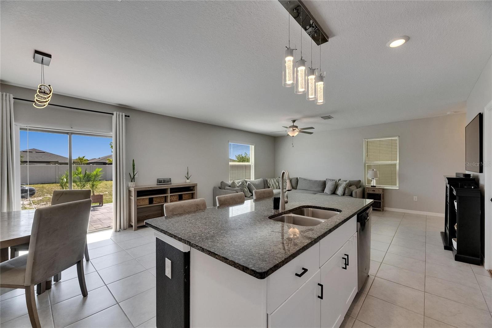 Image 14 of 78 For 15718 Fort Island Place