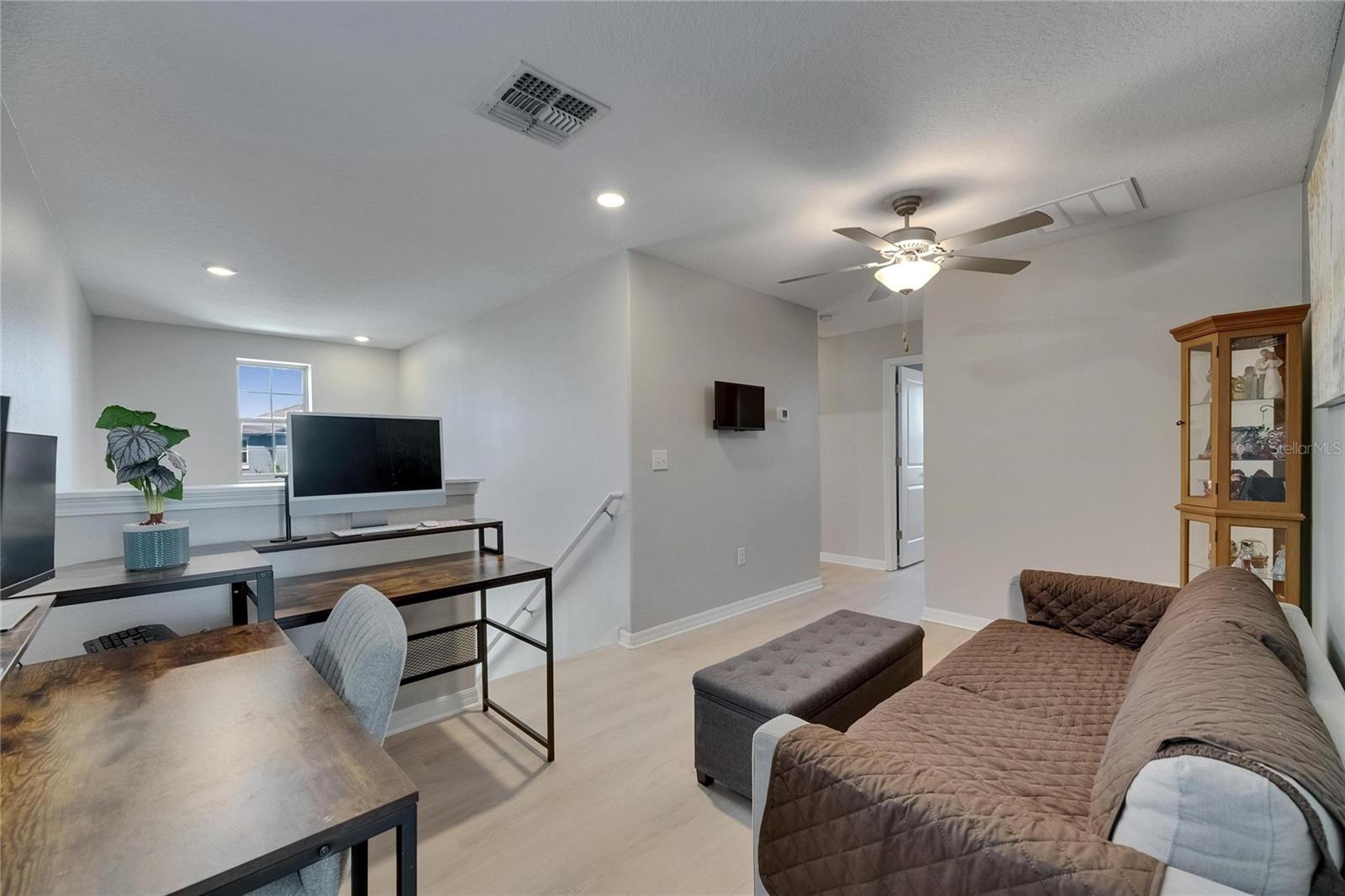 Image 31 of 78 For 15718 Fort Island Place