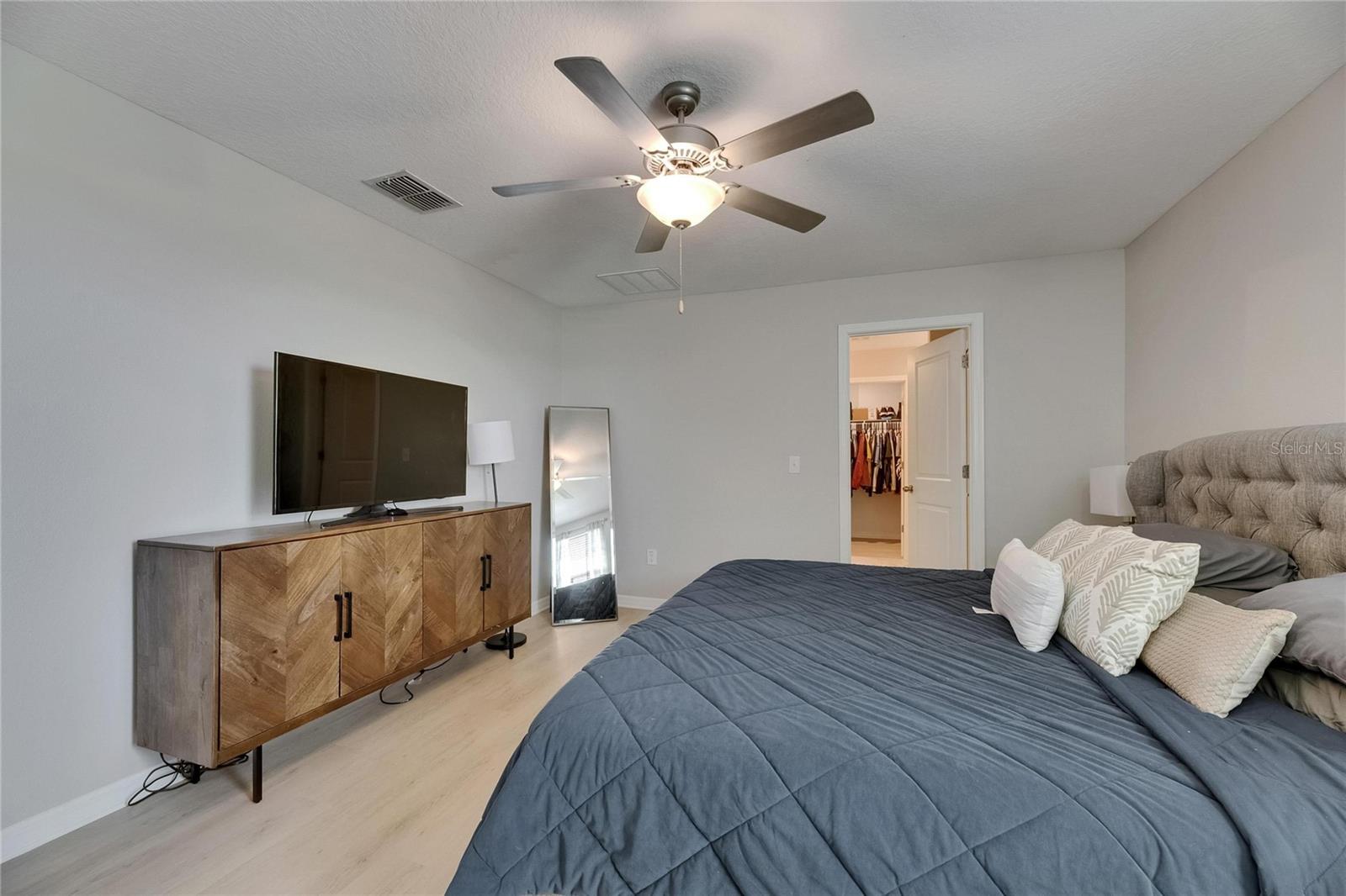 Image 35 of 78 For 15718 Fort Island Place