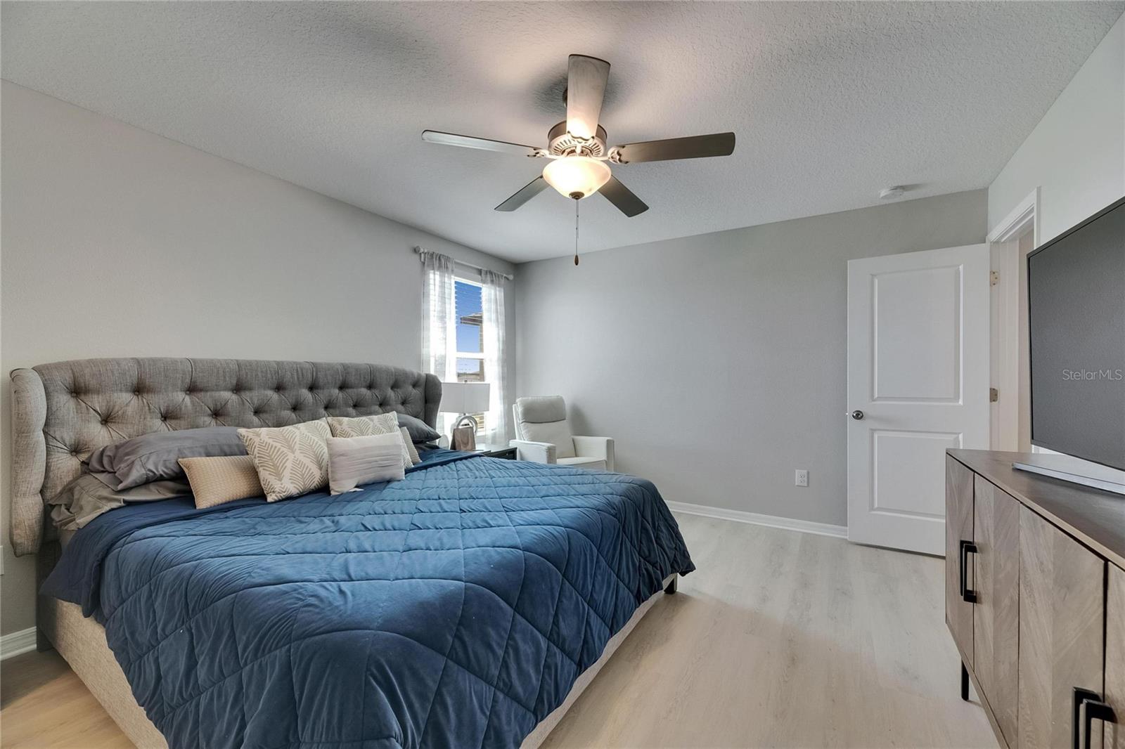 Image 36 of 78 For 15718 Fort Island Place