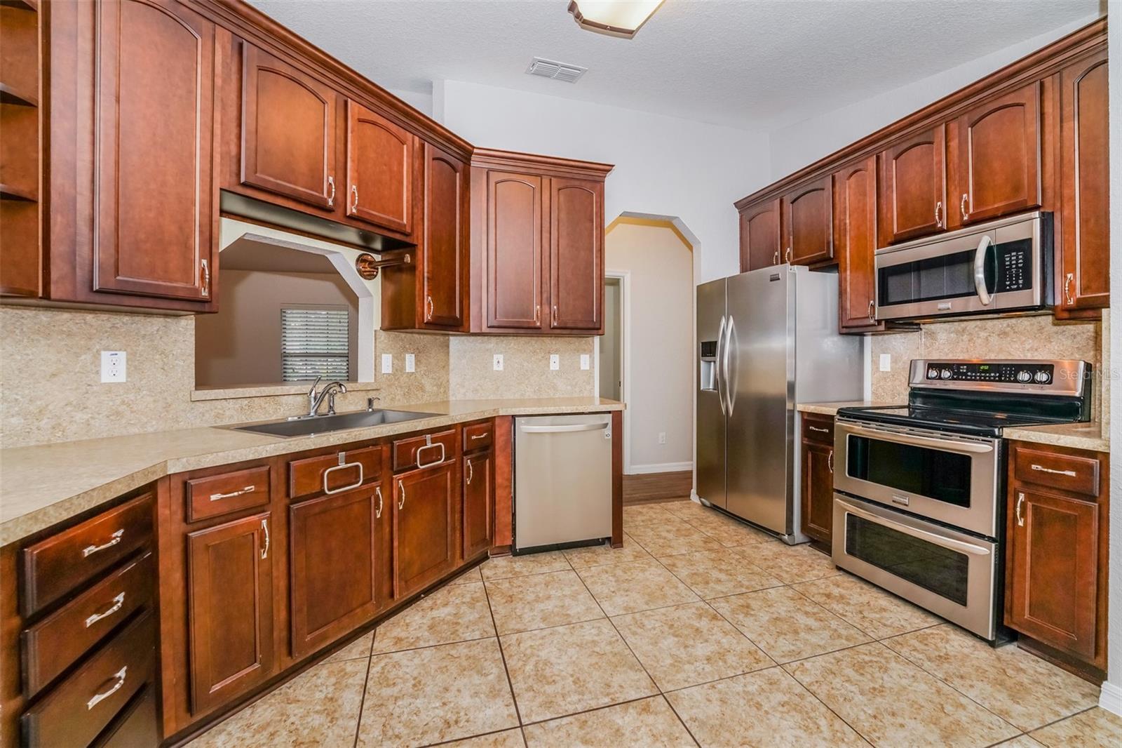 Image 7 of 15 For 4724 81st Court