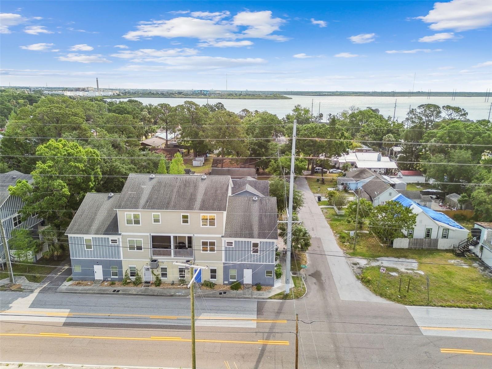 Listing photo id 0 for 720 22nd Street