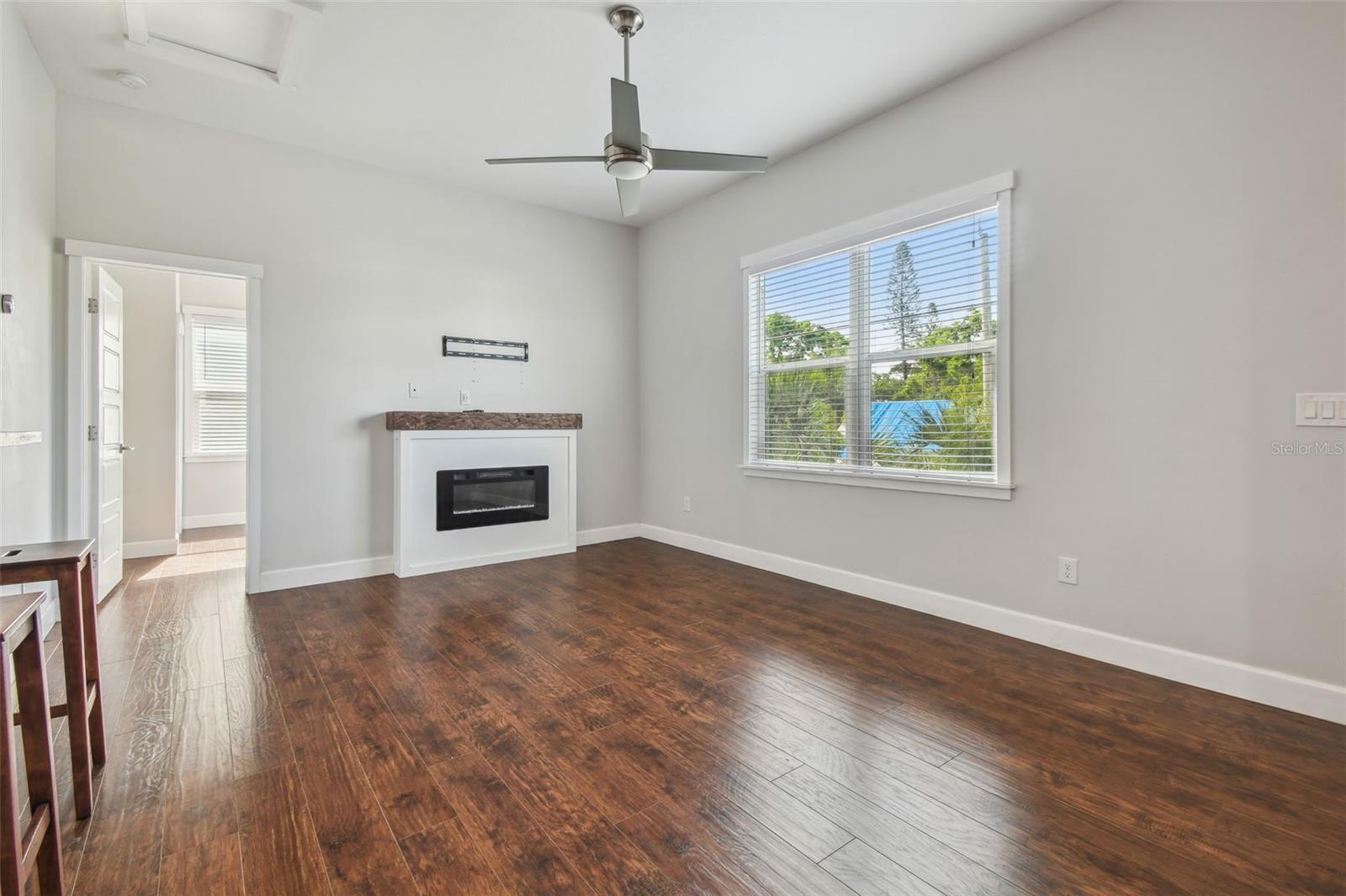 Listing photo id 20 for 720 22nd Street