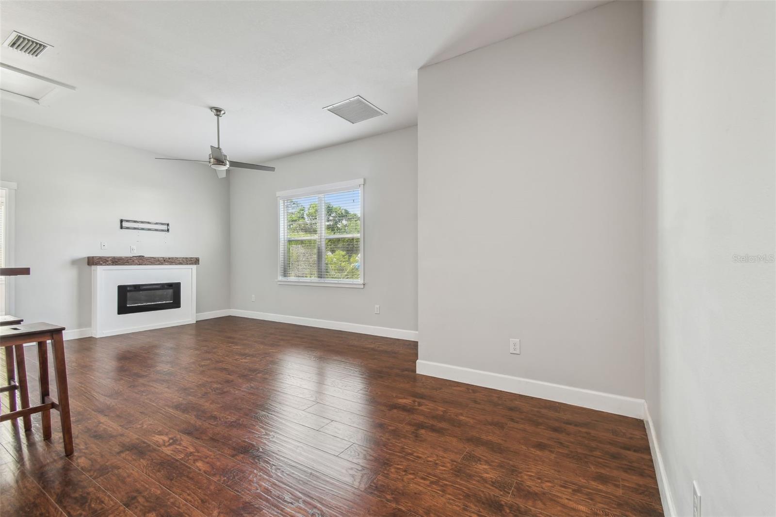 Listing photo id 25 for 720 22nd Street