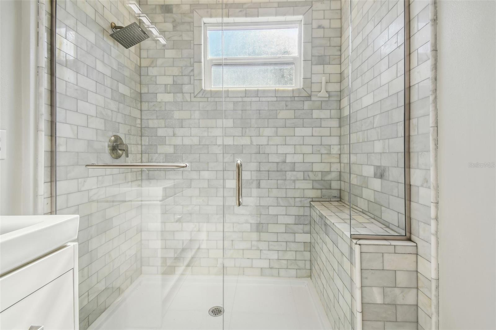 Listing photo id 4 for 720 22nd Street
