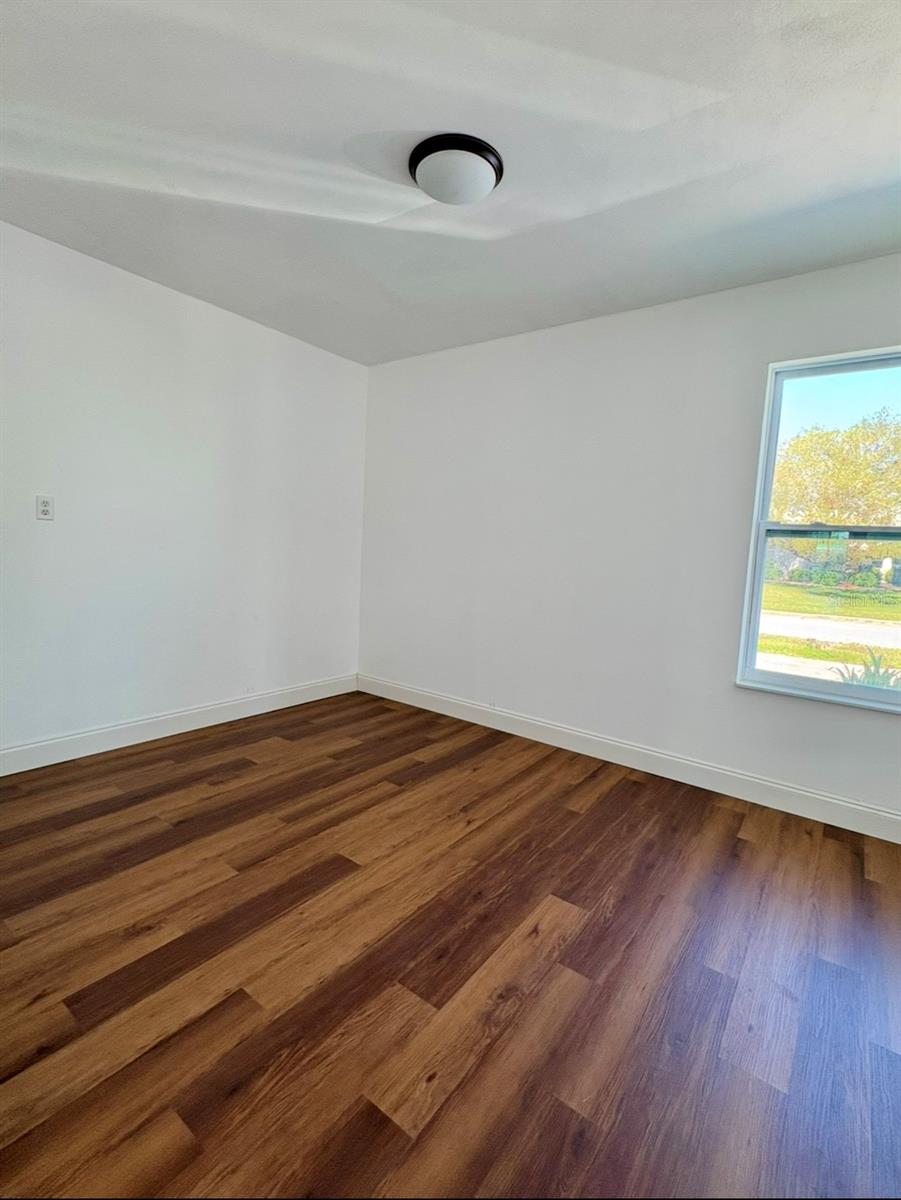 Image 15 of 26 For 5530 Windward Way