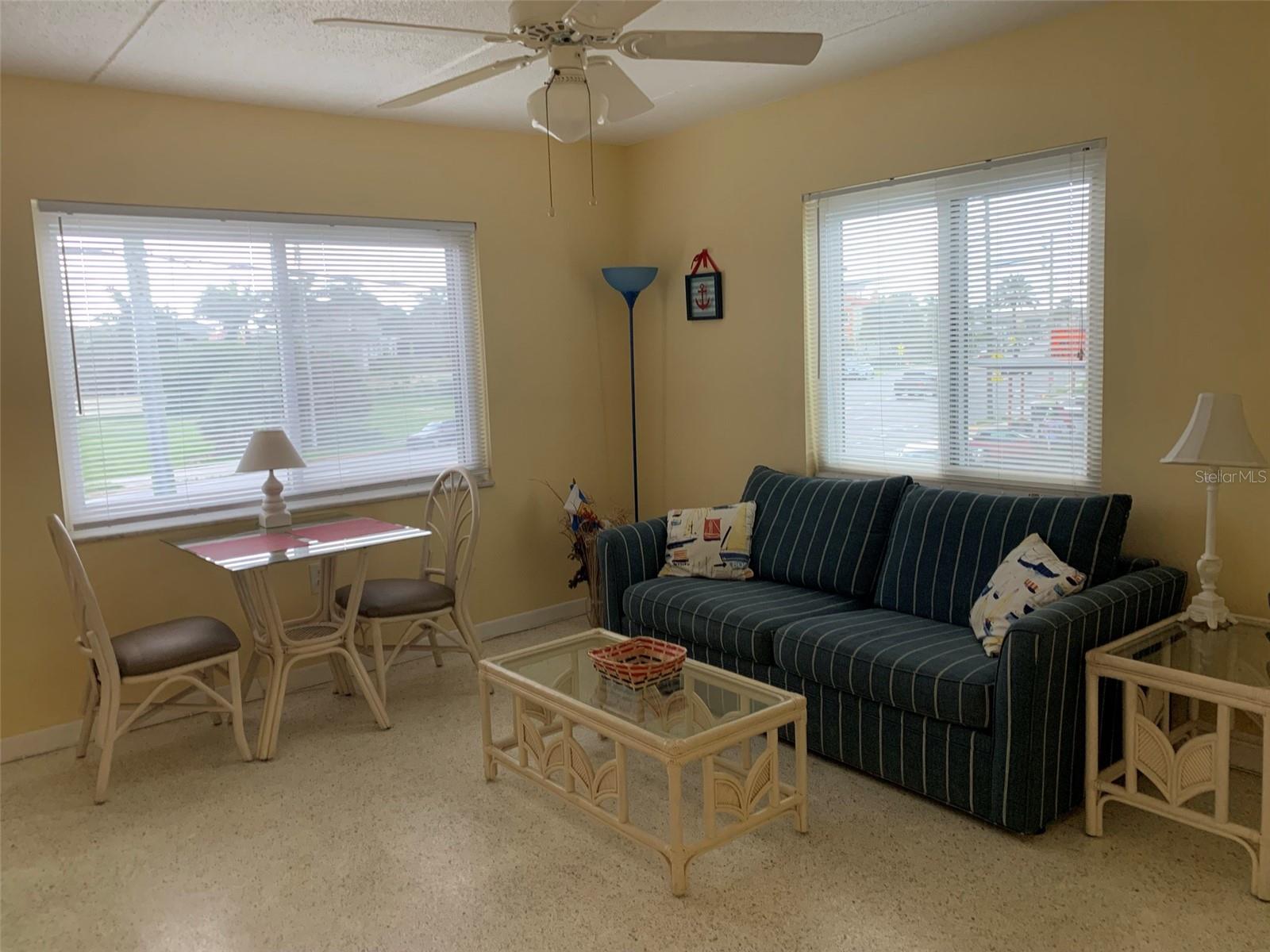 Image 5 of 17 For 17688 Gulf Boulevard 201