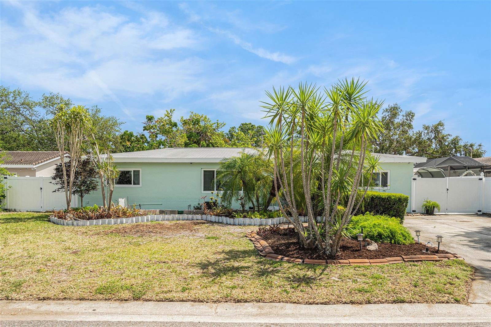 Image 2 of 42 For 736 85th Avenue N