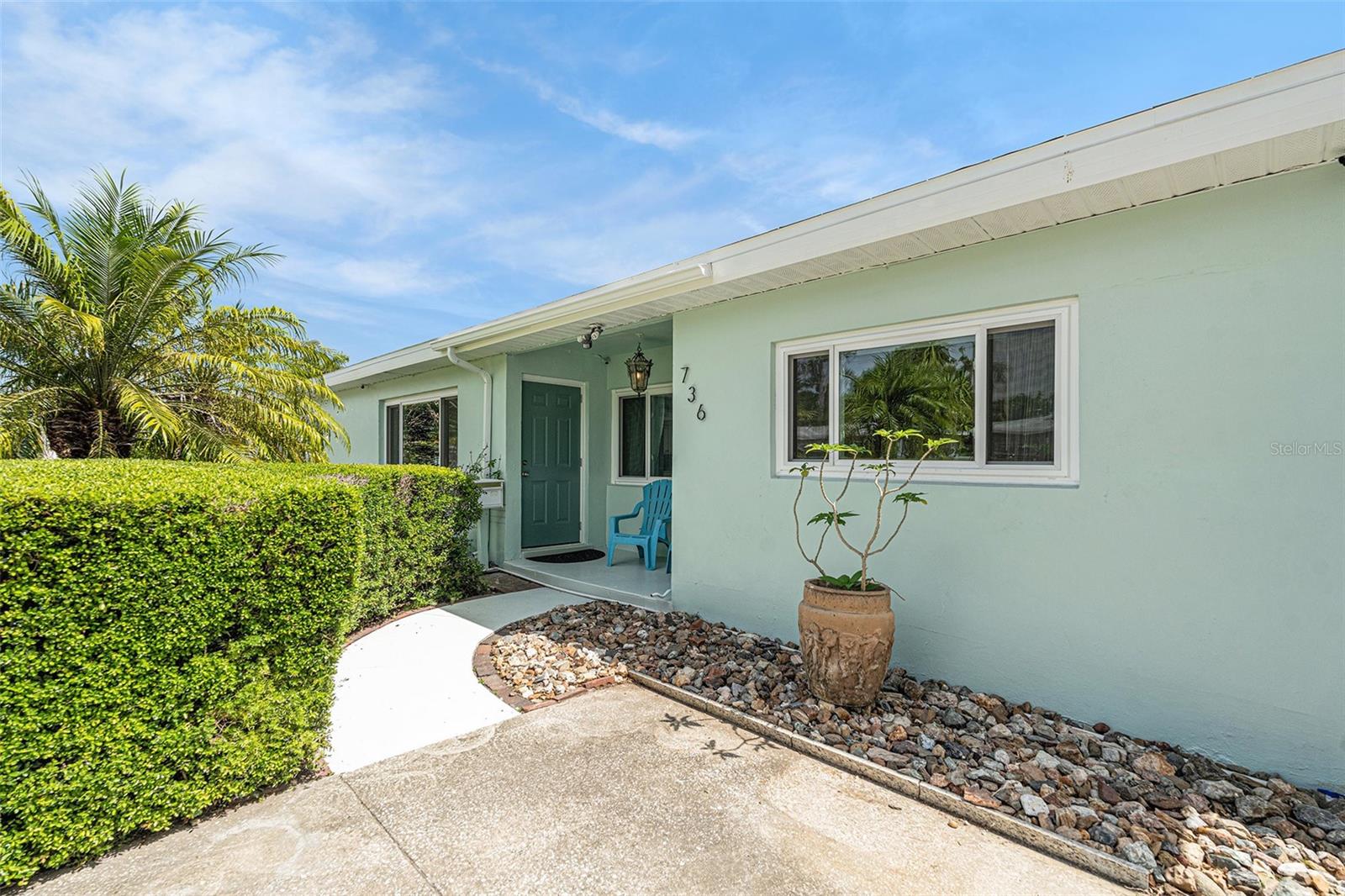 Image 4 of 42 For 736 85th Avenue N