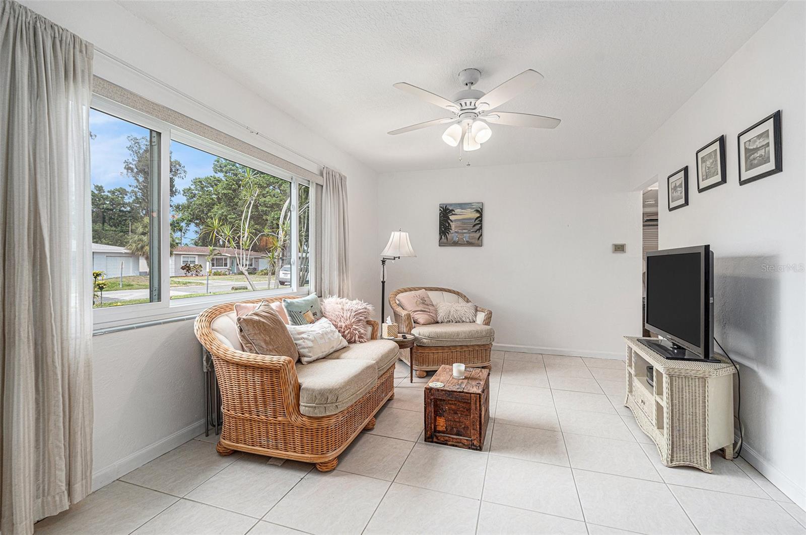Image 5 of 42 For 736 85th Avenue N