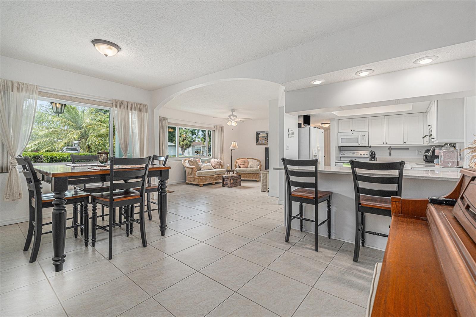 Image 8 of 42 For 736 85th Avenue N