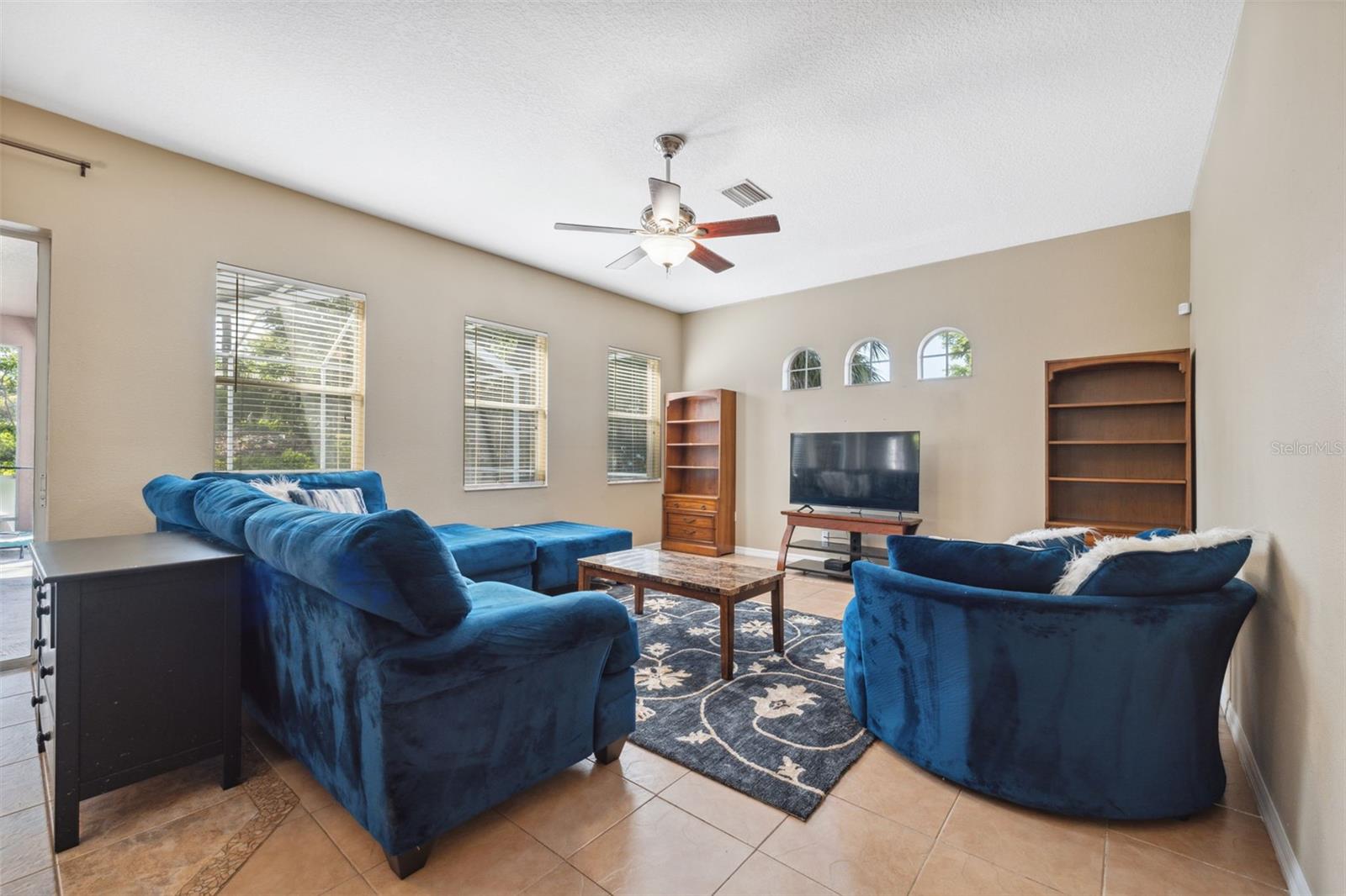Image 18 of 47 For 9127 Irondale Lane