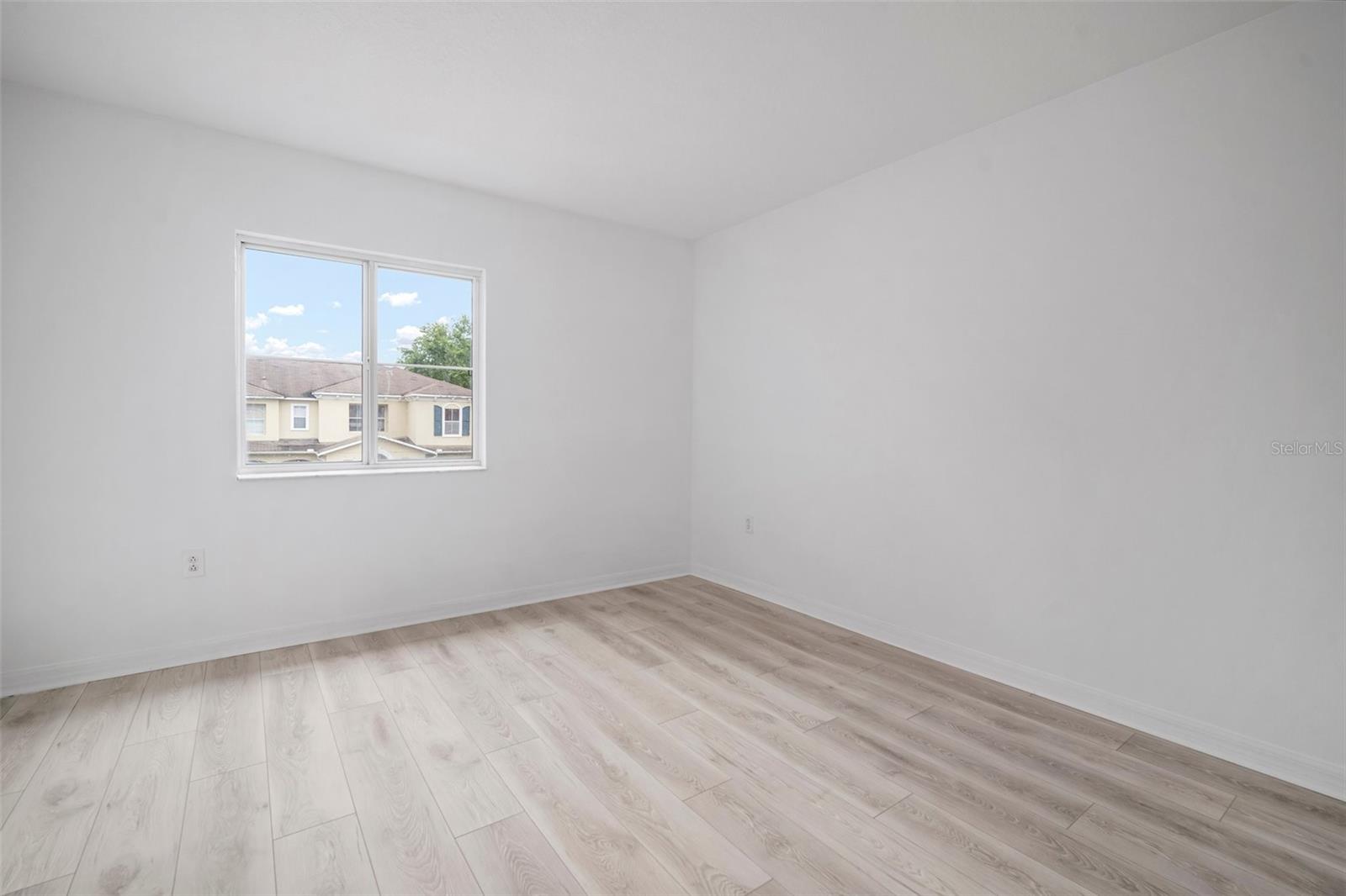Image 12 of 42 For 6831 Dartmouth Hill Street