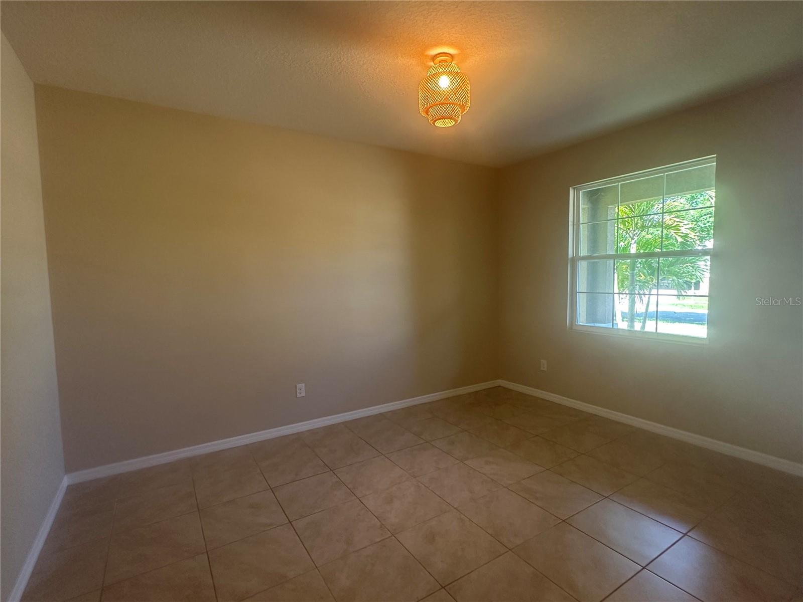 Image 3 of 24 For 6309 Lantern View Place