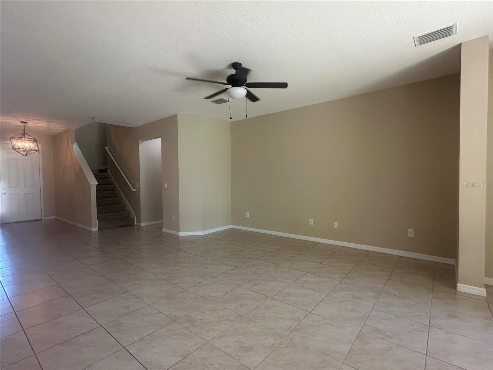 Image 8 of 24 For 6309 Lantern View Place