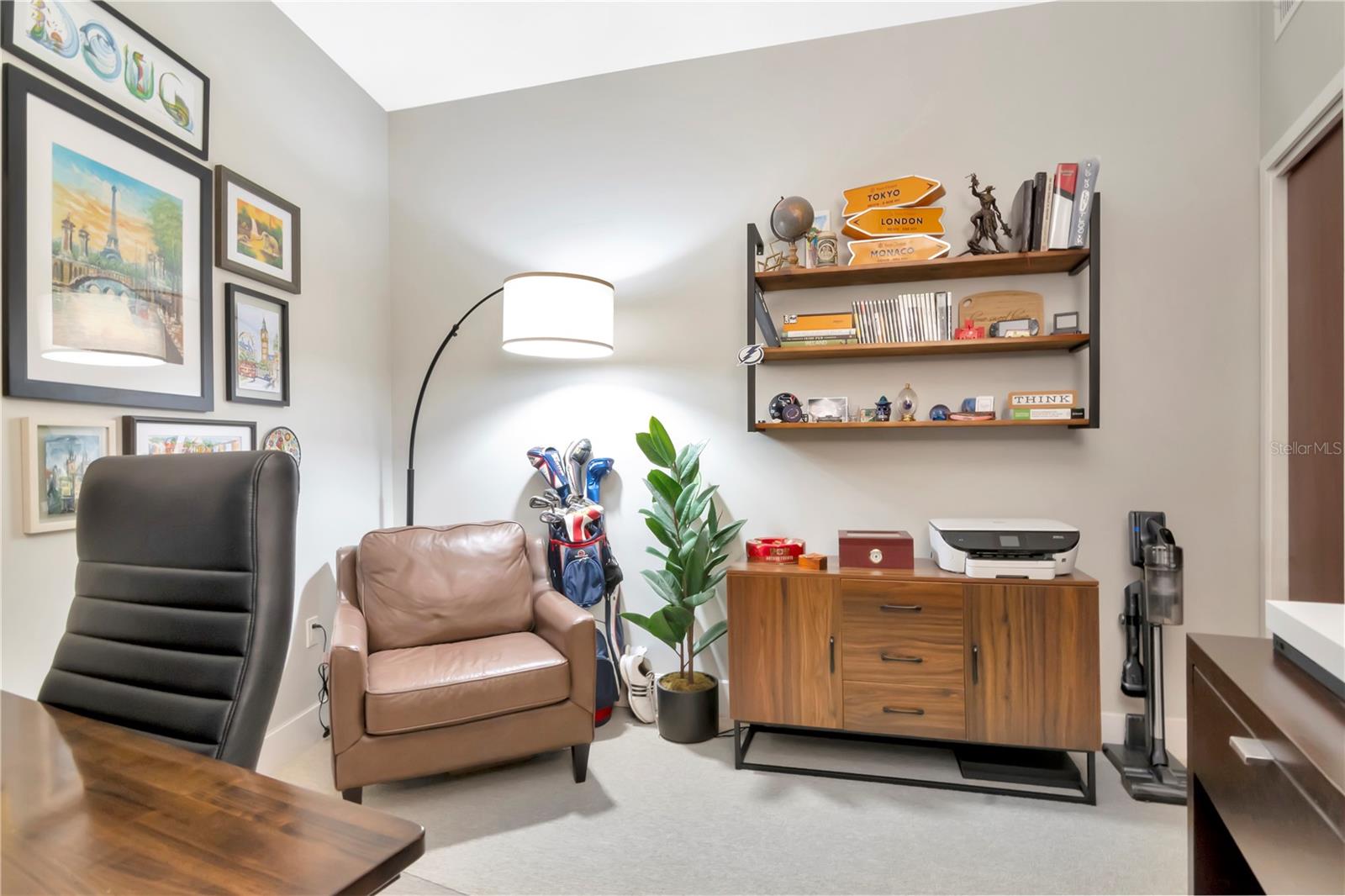 Image 16 of 42 For 912 Channelside Drive 2710