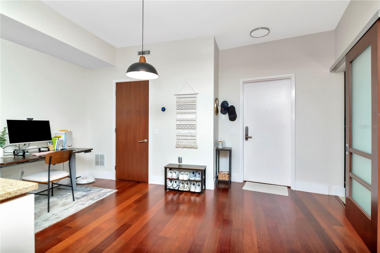 Image 2 of 42 For 912 Channelside Drive 2710