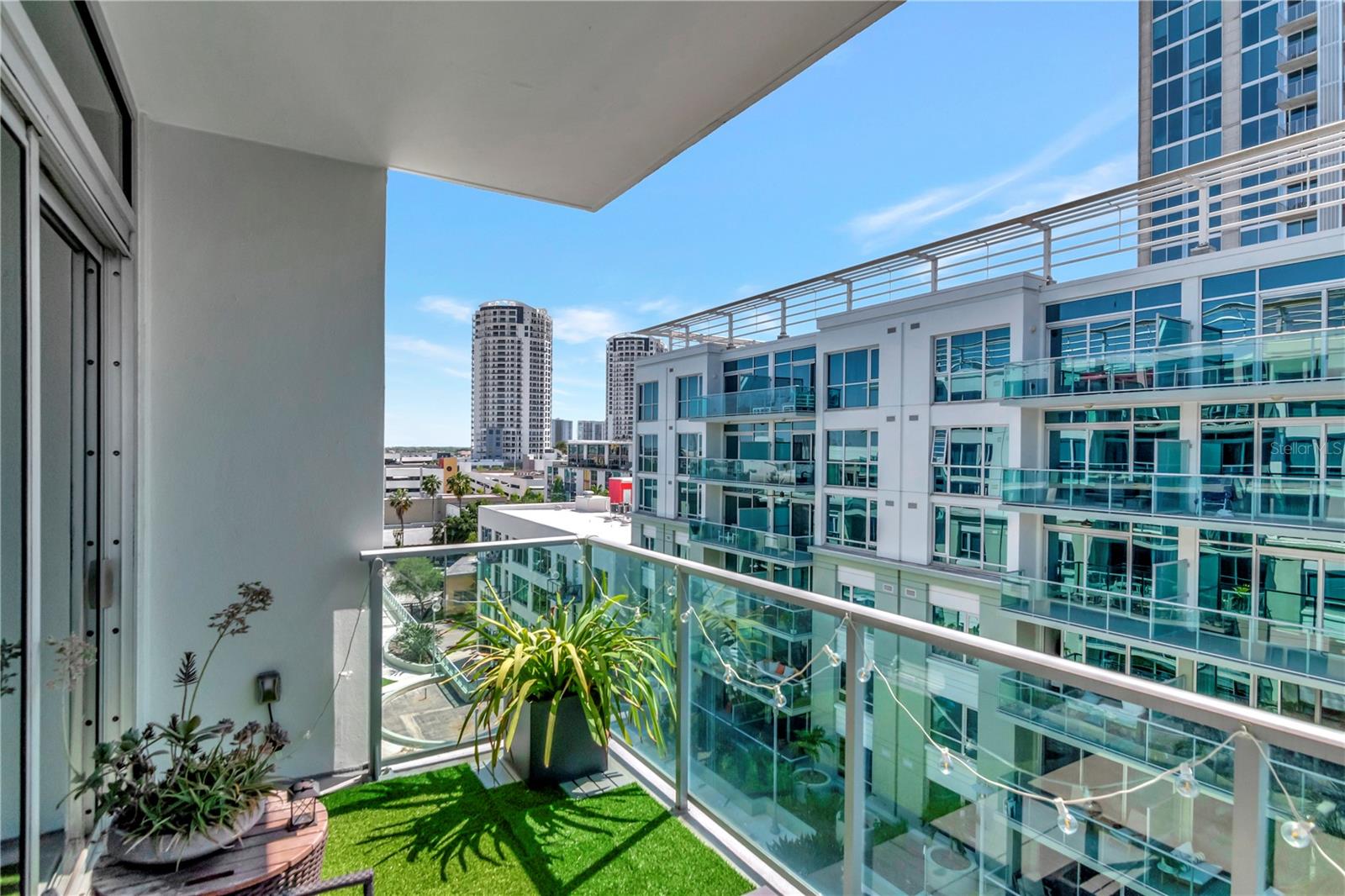Image 20 of 42 For 912 Channelside Drive 2710