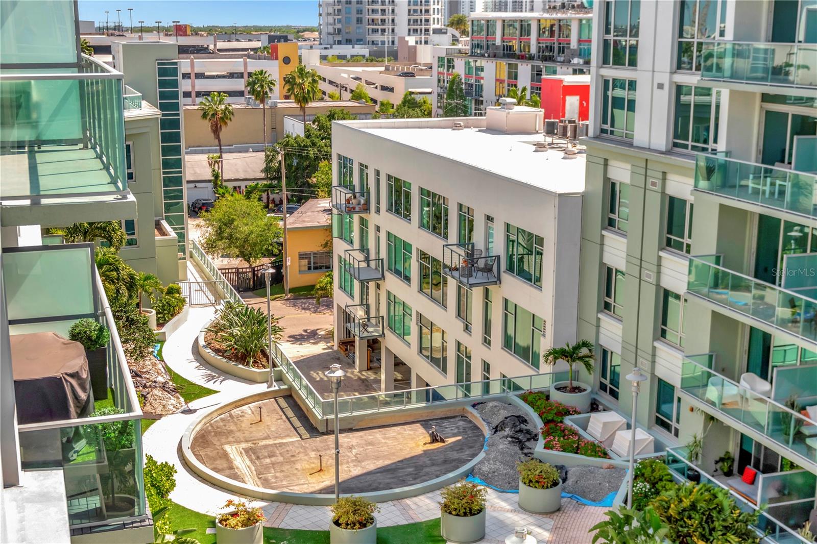 Image 22 of 42 For 912 Channelside Drive 2710