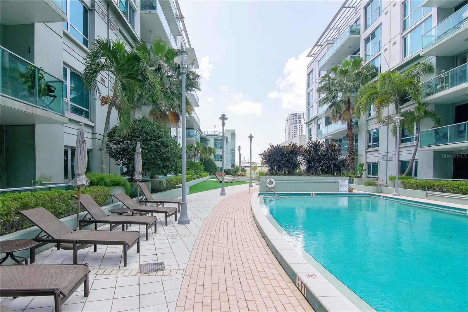 Image 37 of 42 For 912 Channelside Drive 2710
