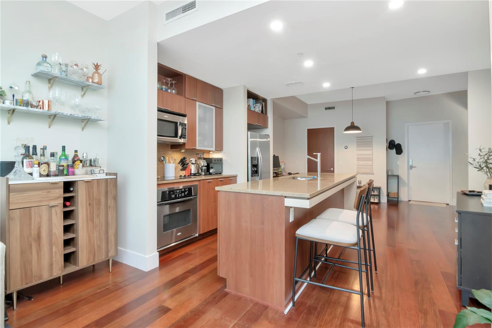 Image 5 of 42 For 912 Channelside Drive 2710