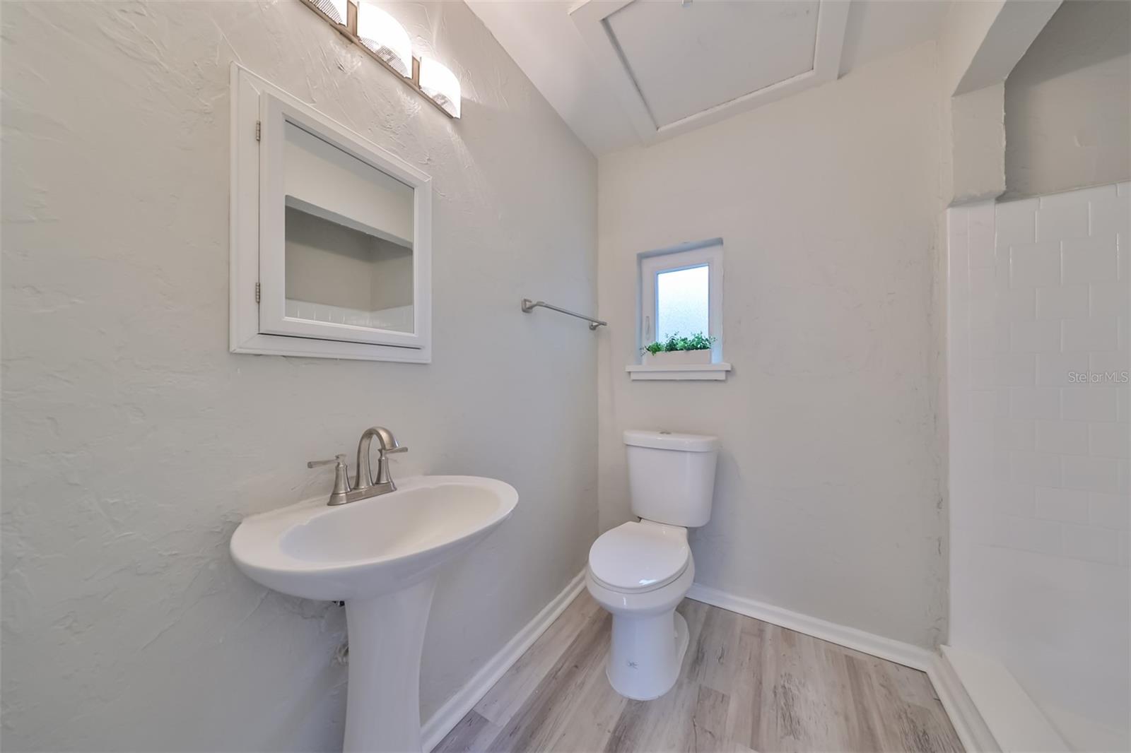 Image 16 of 21 For 3900 52nd Avenue N 1-2