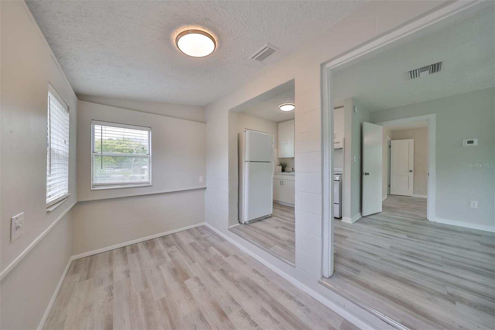 Image 3 of 21 For 3900 52nd Avenue N 1-2