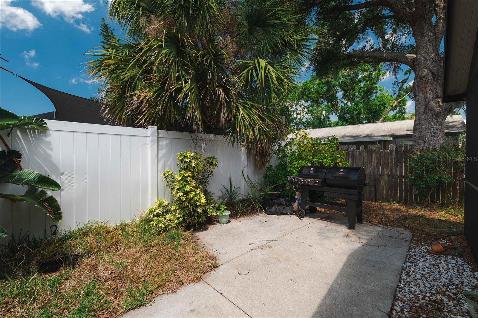 Image 26 of 43 For 12815 Tallowood Drive