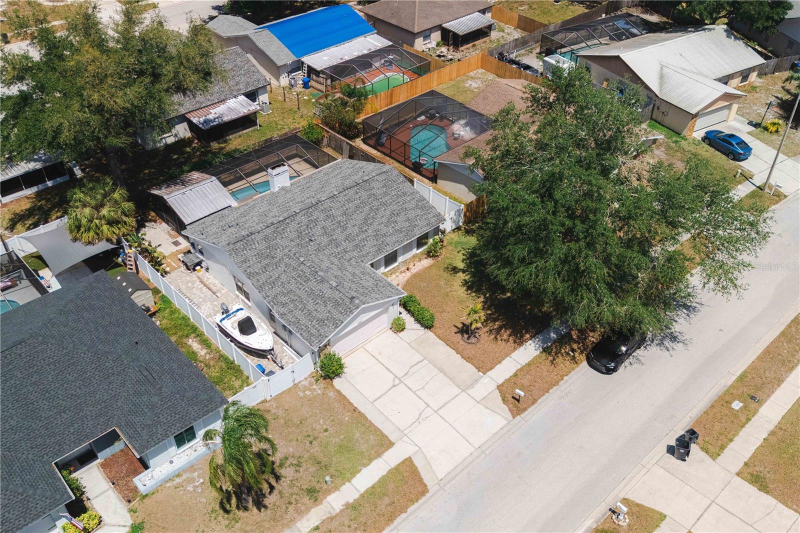 Image 31 of 43 For 12815 Tallowood Drive