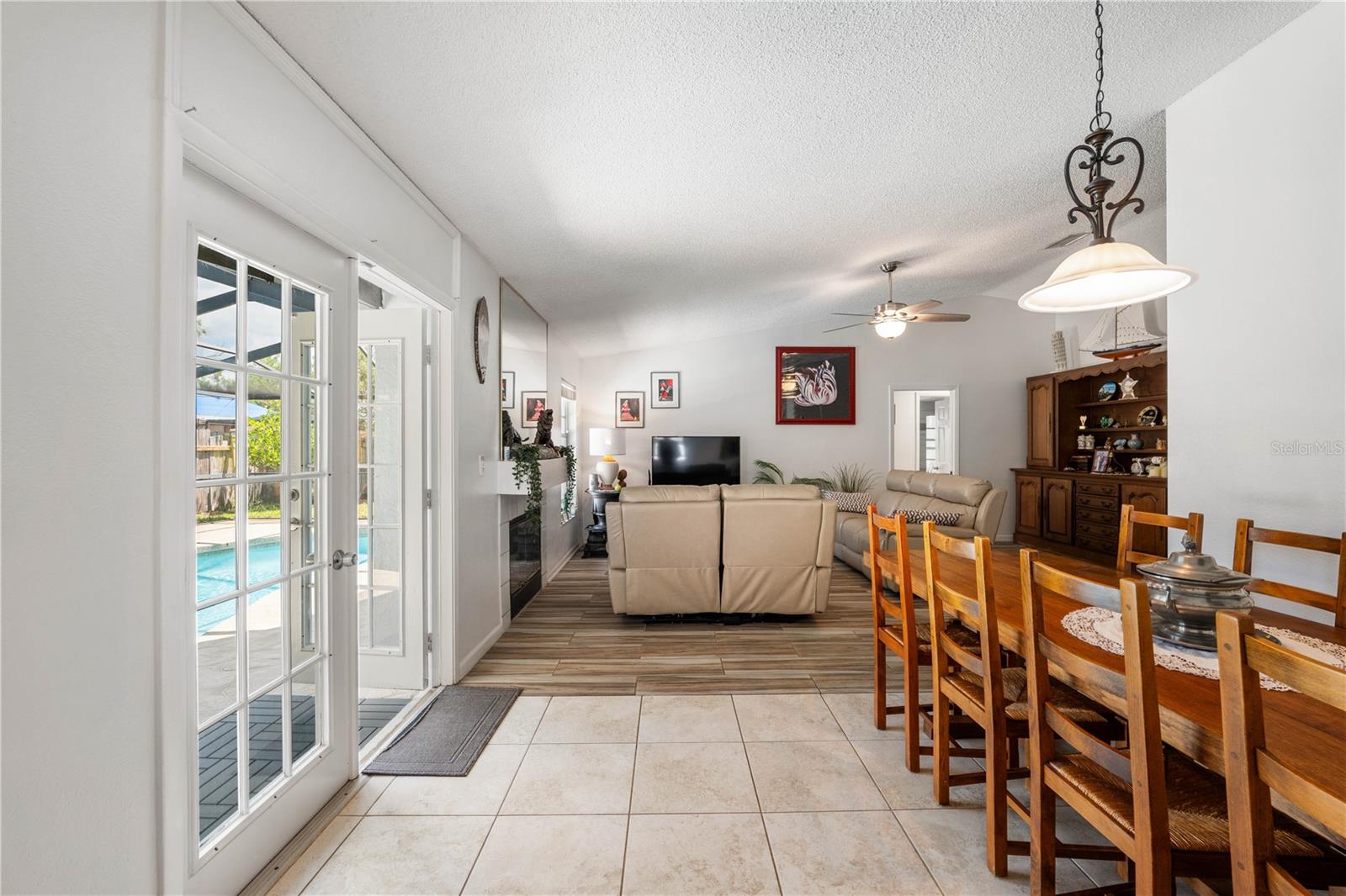 Image 5 of 43 For 12815 Tallowood Drive