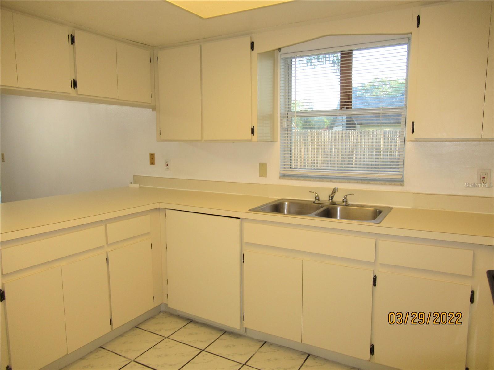 Image 7 of 14 For 1509 Blueteal Drive