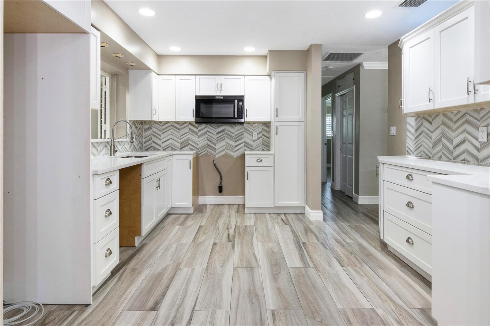 Image 10 of 31 For 1183 35th Avenue Ne