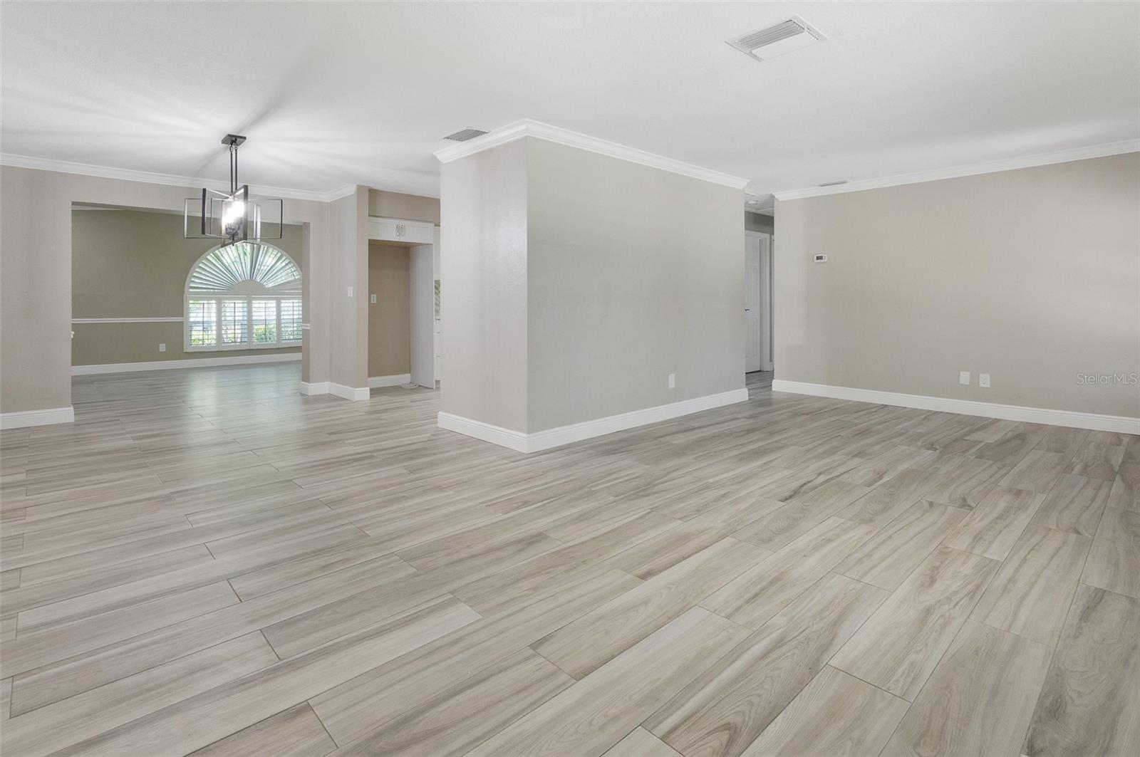 Image 7 of 31 For 1183 35th Avenue Ne