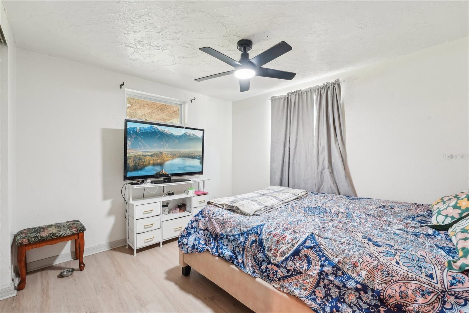 Listing photo id 20 for 12701 Cornell Court