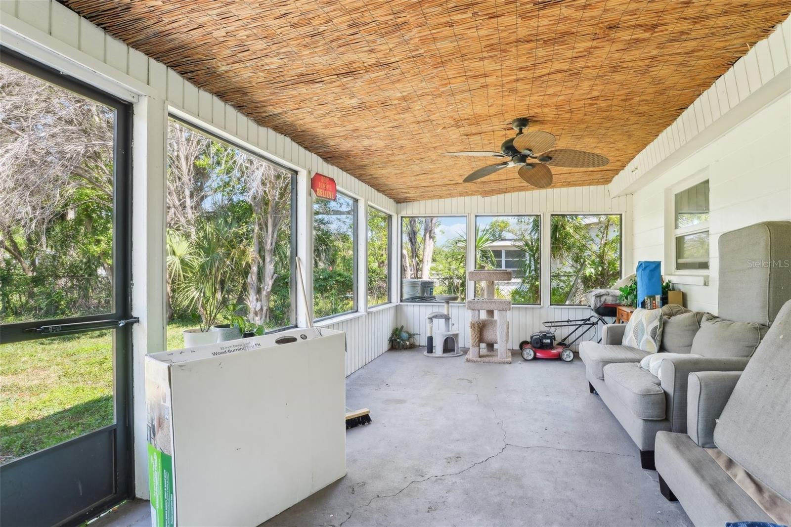 Listing photo id 26 for 12701 Cornell Court
