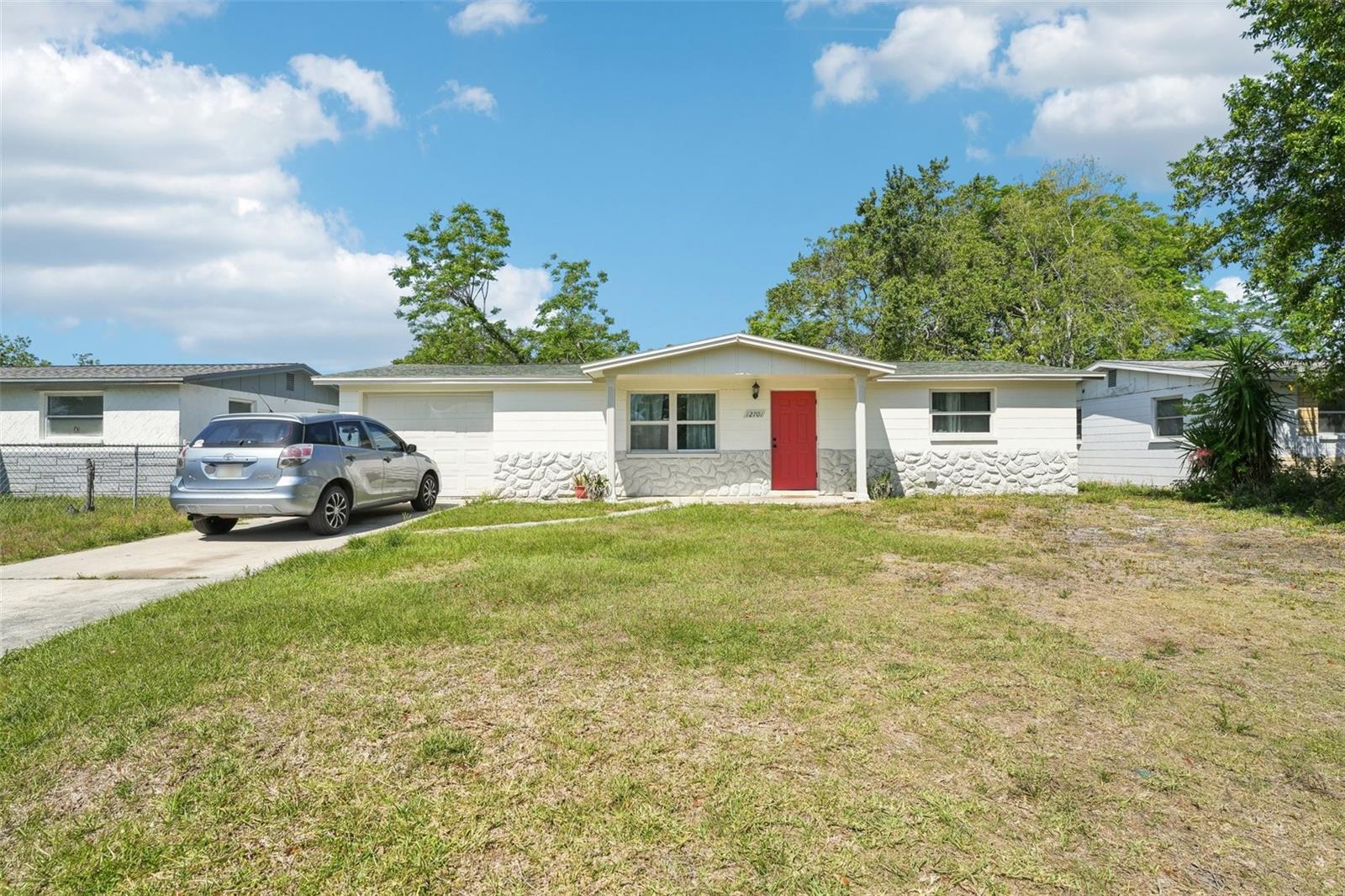 Listing photo id 2 for 12701 Cornell Court