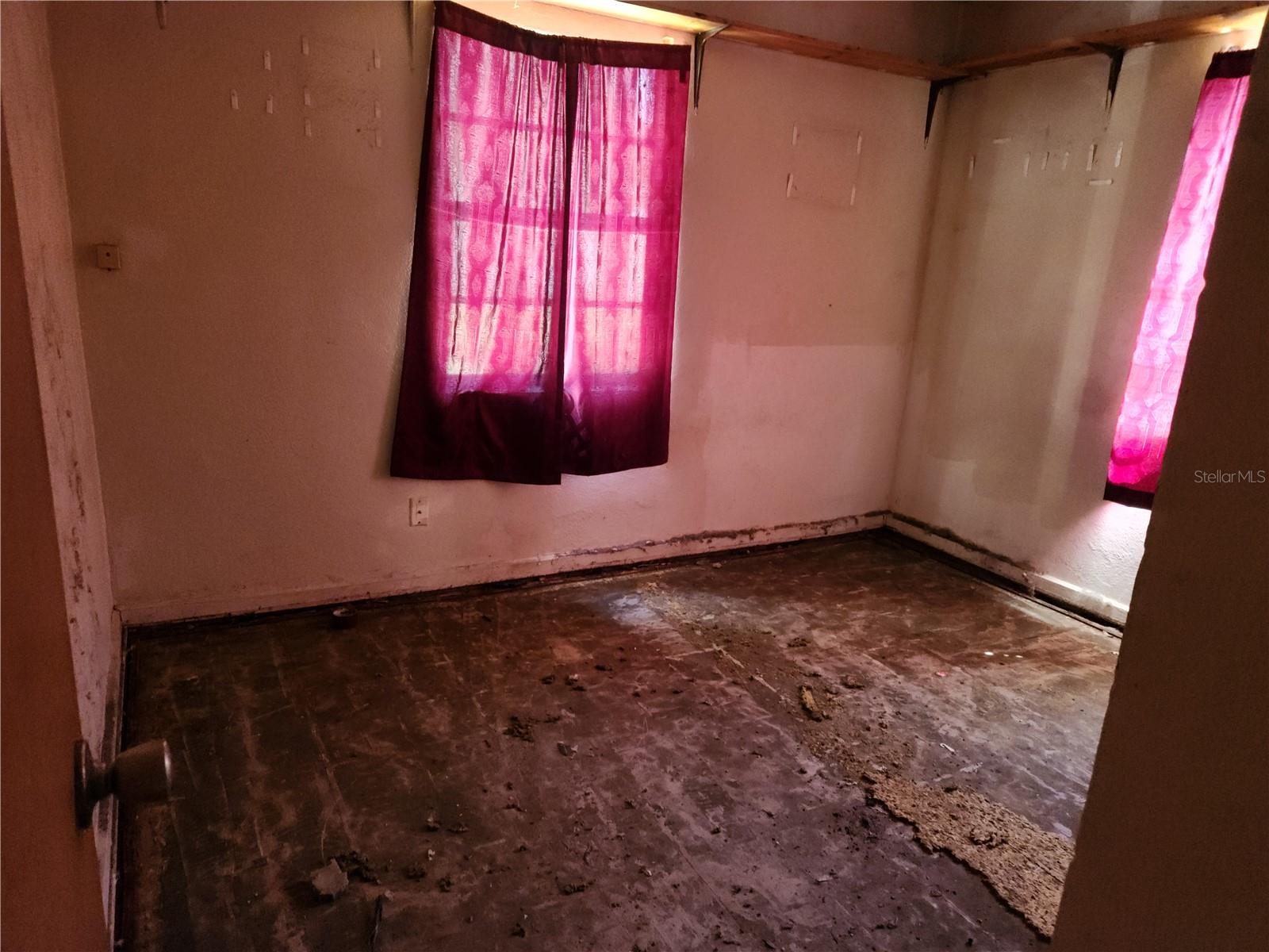 Image 8 of 19 For 601 Park Boulevard